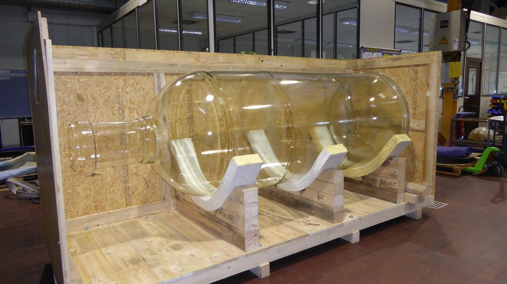 De Dietrich Process Systems in Mainz, Germany has manufactured the biggest glass bottle of the